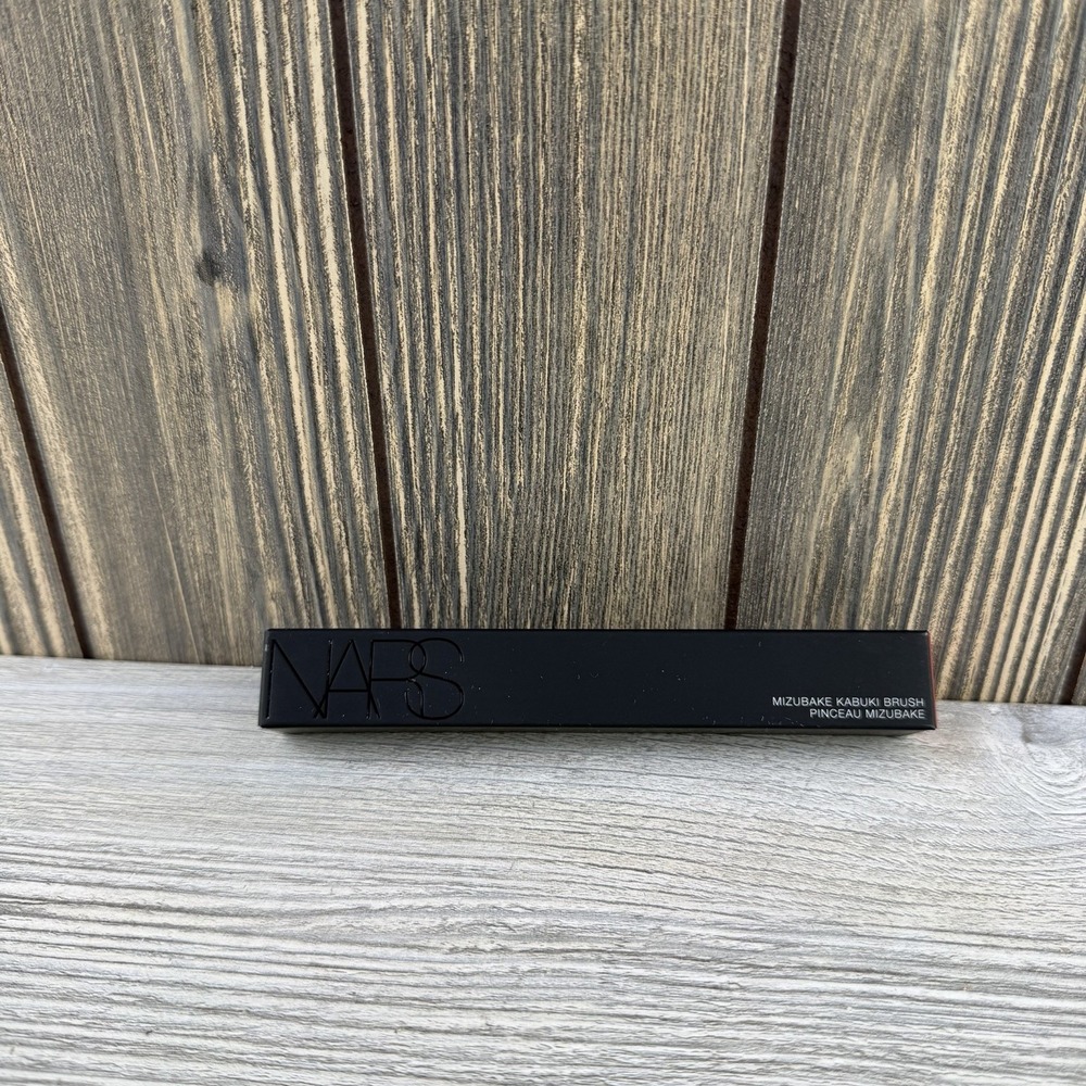 NARS MIZUBAKE KABUKI BRUSH (Contour/Sculpting Brush) Brand new in Box - Picture 16 of 16